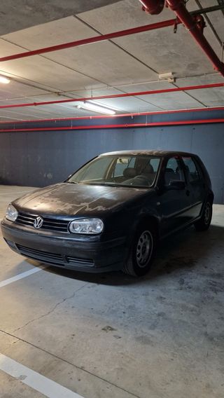 Volkswagen Golf 2000