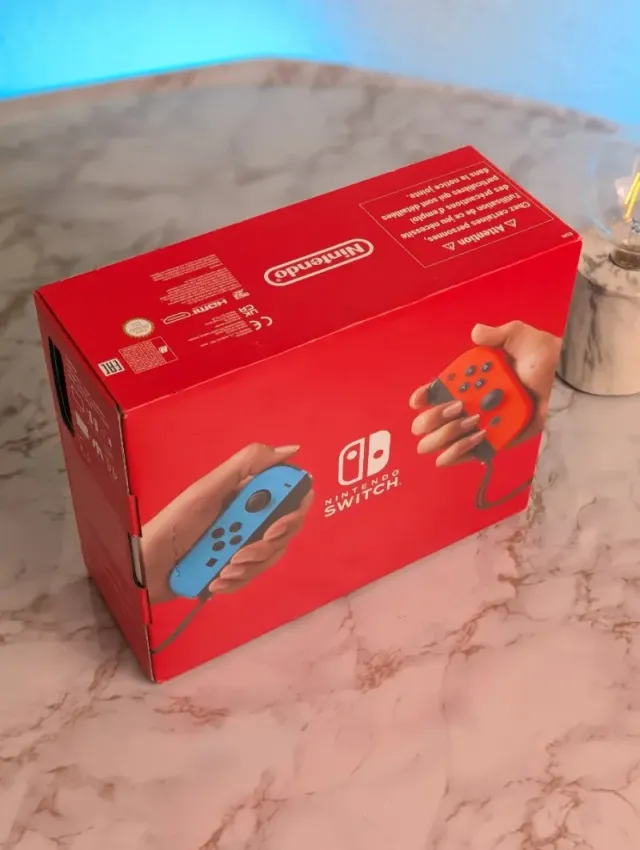 (SENZA APRIRE) Nintendo Switch V2 con garanzia