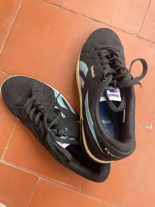 Deportivas Reebok Negras y Azules
