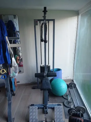 Máquina de poleas alta y baja