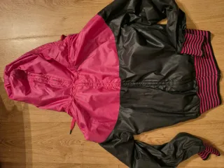 Chaqueta Nike Vintage Rosa y Negra