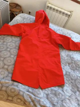 Chaqueta de esquí Salomon roja y negra
