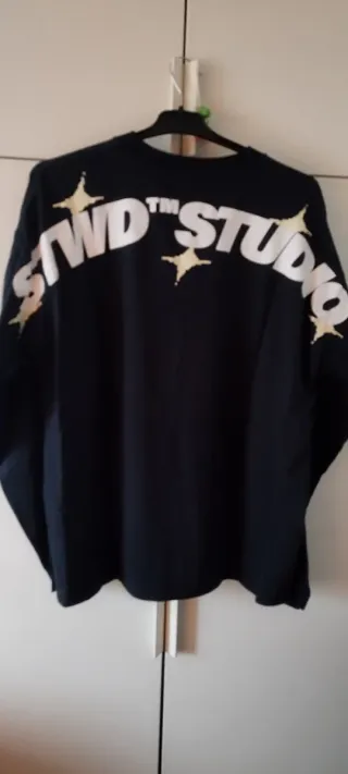 Camiseta Pull&Bear Azul marino Estampada.