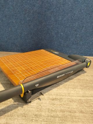 Westcott TrimAir Cortadora de papel de 12" (30 cm)