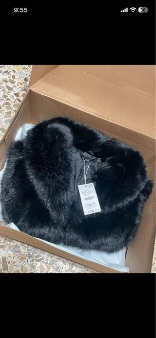 Abrigo pelo Zara negro XS