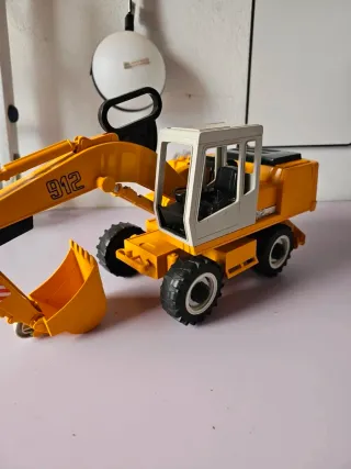 Escavatore Bruder 912