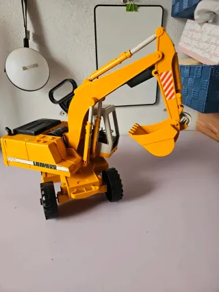 Escavatore Bruder 912