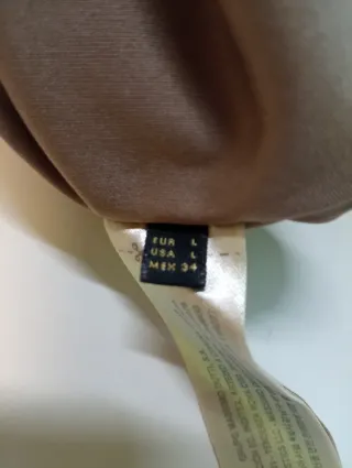 Vestido marrón con detalles