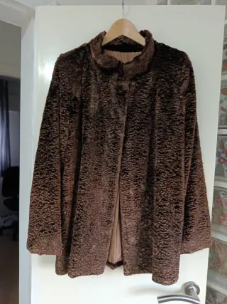 Chaqueta terciopelo-astracán marrón