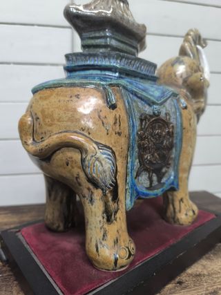 Elefante de cerámica vintage