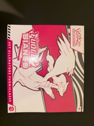Pokemon Scarlatto & Violetto Fuoco Bianco ETB Sigi