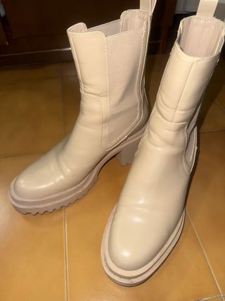Botines Zara Beige