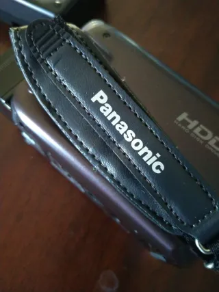 Videocámara Panasonic SDR-H80 Roja