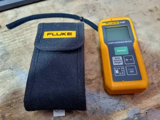 Medidor Láser Fluke 414D