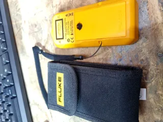 Medidor Láser Fluke 414D