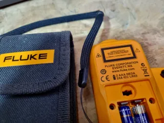 Medidor Láser Fluke 414D