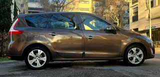 Renault Grand Scenic 2011