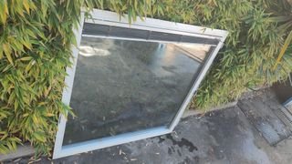 Ventana de aluminio recuperada