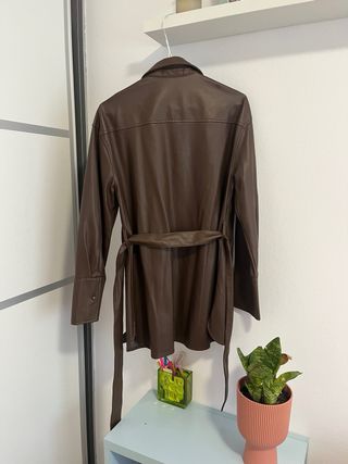 Sobrecamisa cuero marrón