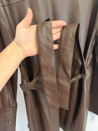 Sobrecamisa cuero marrón