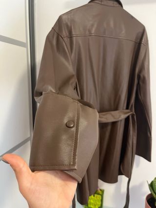 Sobrecamisa cuero marrón