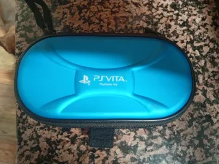 PS Vita Nera + FIFA 15