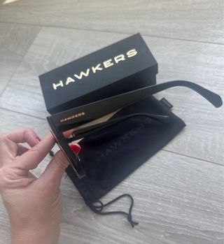 Gafas de sol Hawkers negras y rosas