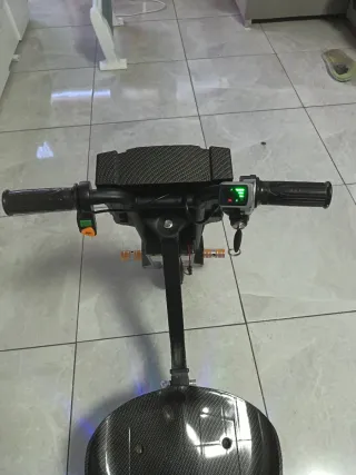 Patinete eléctrico infantil