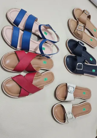 Bolsos de Piel Artesanales y Sandalias Nuevos