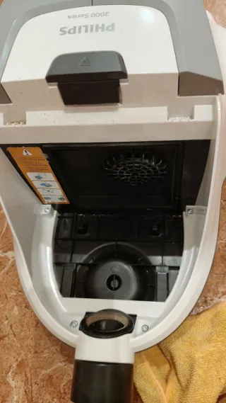 Aspiradora Philips 2000 Series sin bolsa