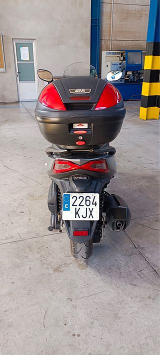 Kymco Grand Dink 300