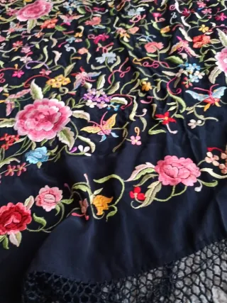 Mantón de Manila Seda Negro Multicolor