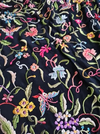 Mantón de Manila Seda Negro Multicolor