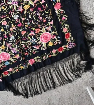 Mantón de Manila Seda Negro Multicolor