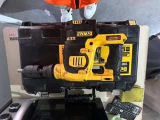 Martillo SDS DeWalt XR 18V DCH253M2