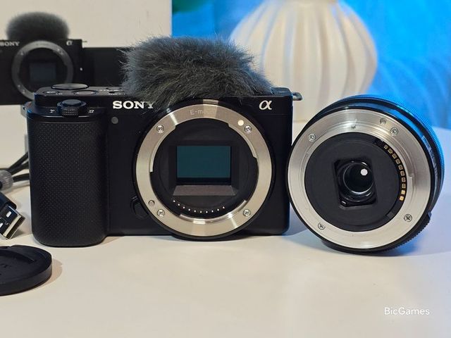 Sony ZV-E10 + Kit Obiettivo