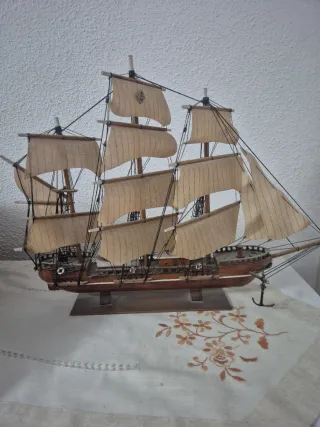 Maqueta de Barco de Madera