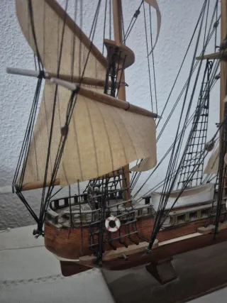 Maqueta de Barco de Madera