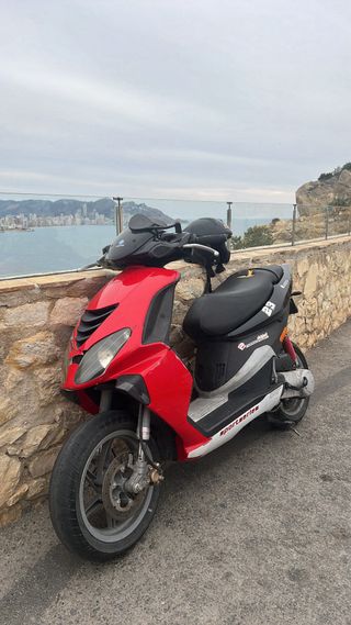 Piaggio NRG Scooter Rojo