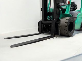 Carretilla elevadora Mitsubishi Grendia 30