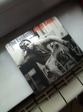 CDs Miles Davis - The Essential
