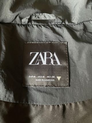 Chaqueta bomber de plumas