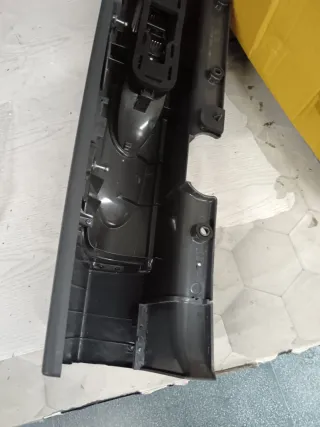 Opel Vivaro A Box 1.9 DI/DTI Luz Trasera IZQUIERDO