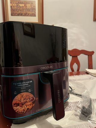 Freidora de aire Cecotec sin estrenar
