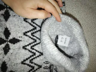 Jersey cuello alto mujer gris