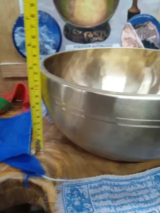 CUENCO TÍBET 24,9 C JHUMKA 2562 G HECHO A MANO