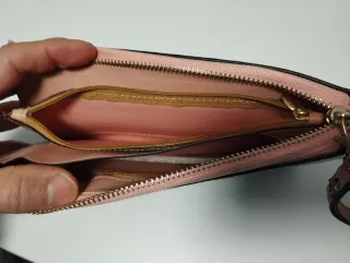 Bolso de mano marrón brillante osito