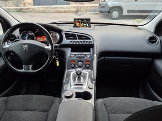 Peugeot 3008 HYbrid4