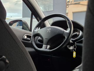 Peugeot 3008 HYbrid4