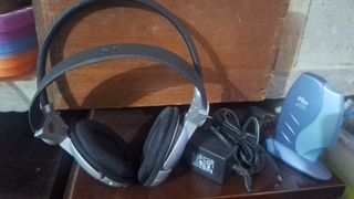 Cuffie stereo wireless FM ricaricabili Cobra